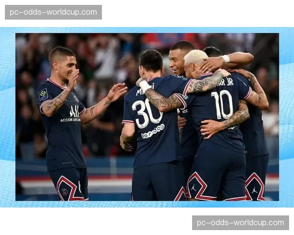 半场：巴黎圣日耳曼1-0领先，梅西助攻姆巴佩推射破门